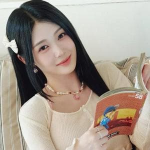 profile_Gong Yubin (tripleS)