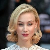 profile_Sarah Gadon