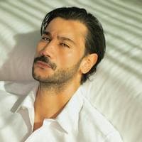 profile_Uğur Güneş