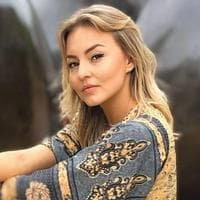 profile_Angelique Boyer