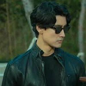 profile_John Na