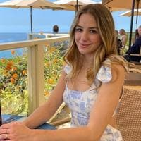 Chloé Lukasiak тип личности MBTI image