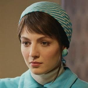 profile_Shirin Nejat