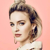 profile_Anne Marie