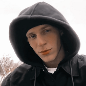 profile_Carter Kingston