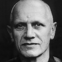 profile_Steven Berkoff