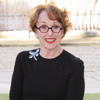 profile_Una Stubbs