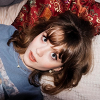 profile_Maisie Peters