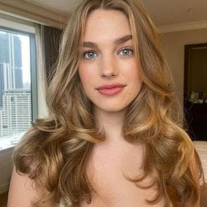 profile_Teagan Croft