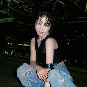 profile_Chloe Young (BADVILLAIN)