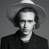 Caleb Landry Jones type de personnalité MBTI image