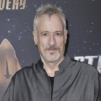 profile_John de Lancie