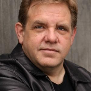 profile_Earl Amdursky
