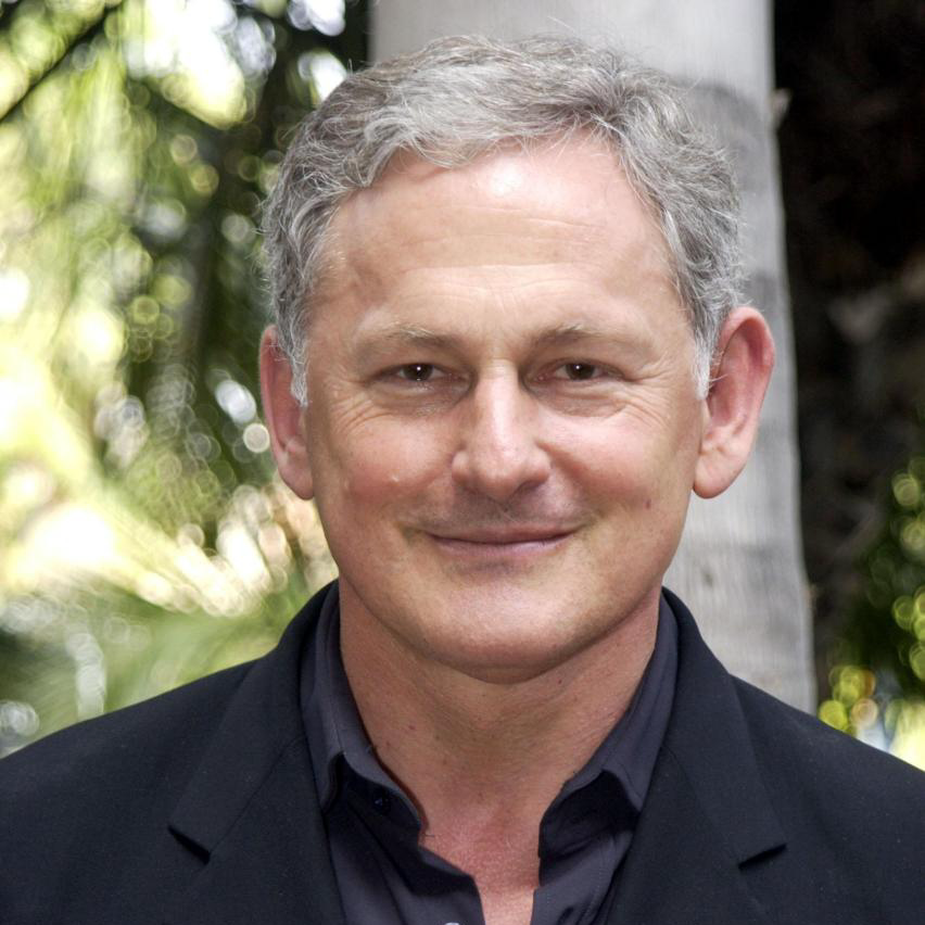 Victor Garber mbtiパーソナリティタイプ image