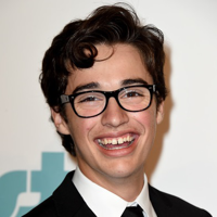 profile_Joey Bragg