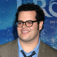 profile_Josh Gad