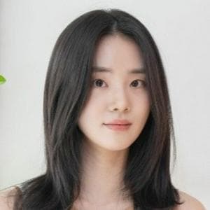 profile_Shin Shi-ah