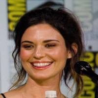 profile_Odette Annable