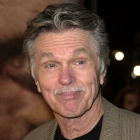 profile_Tom Skerritt