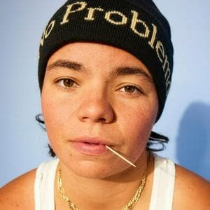 profile_Zoe Terakes