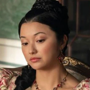 profile_Rosamund Li