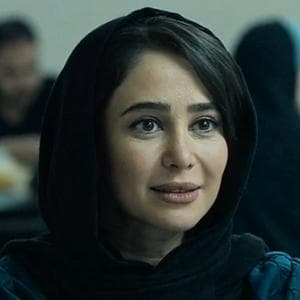 profile_Negar