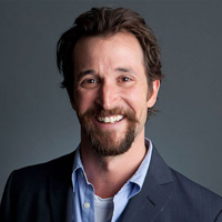 profile_Noah Wyle