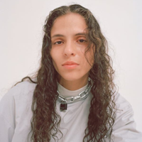 profile_070 Shake