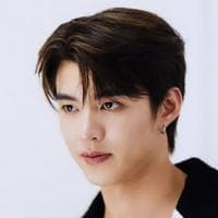 profile_Meen Nichakoon Khajornborirak