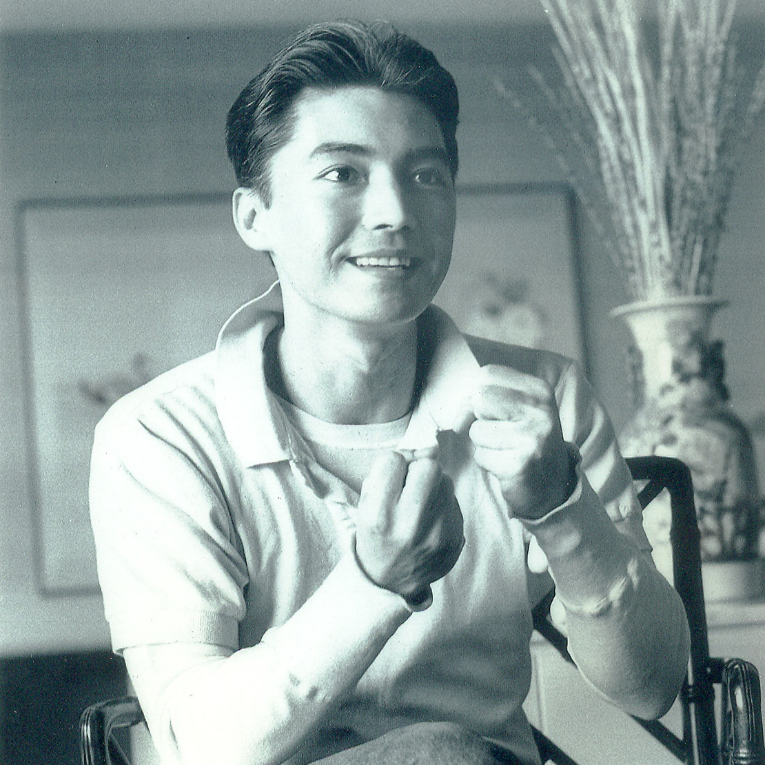 profile_John Lone