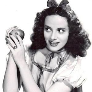 profile_Adriana Caselotti