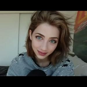 profile_Emily Rudd