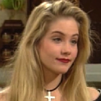 profile_Kelly Bundy