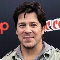 profile_Christian Kane