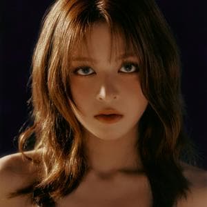 profile_Lily (NMIXX)