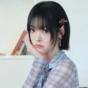 profile_Lynn (tripleS)