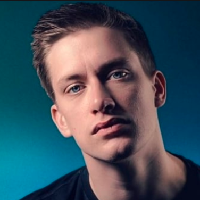 profile_Daniel Sloss