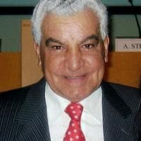 profile_Zahi Hawass