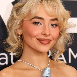 profile_Sabrina Carpenter