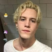 profile_Charlie Hill-Grant