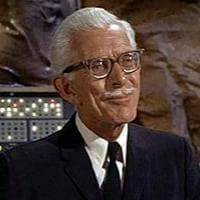 profile_Alfred Pennyworth