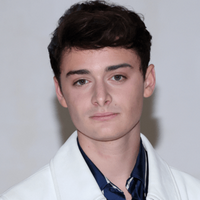 Noah Schnapp نوع شخصية MBTI image