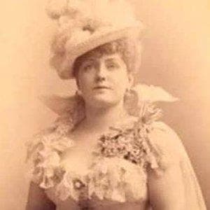 profile_Mina Hickman - When I think of you