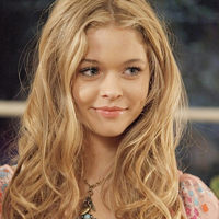 Alison DiLaurentis tipe kepribadian MBTI image