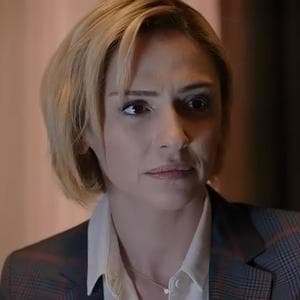 profile_Journalist Özge