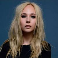 Juno Temple type de personnalité MBTI image