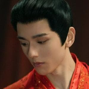 profile_Wei Qing