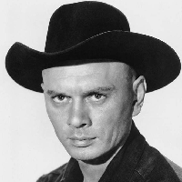 profile_Yul Brynner