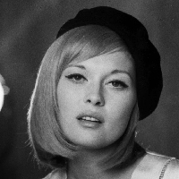 profile_Faye Dunaway
