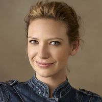 profile_Anna Torv